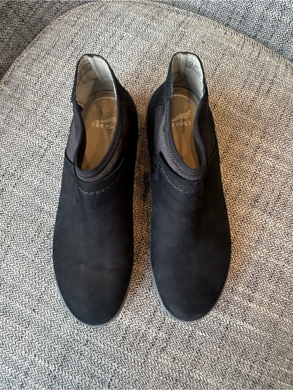Dansko Lizette Black Ankle Boots size 38 waterproof leather lightweight - Picture 2 of 12
